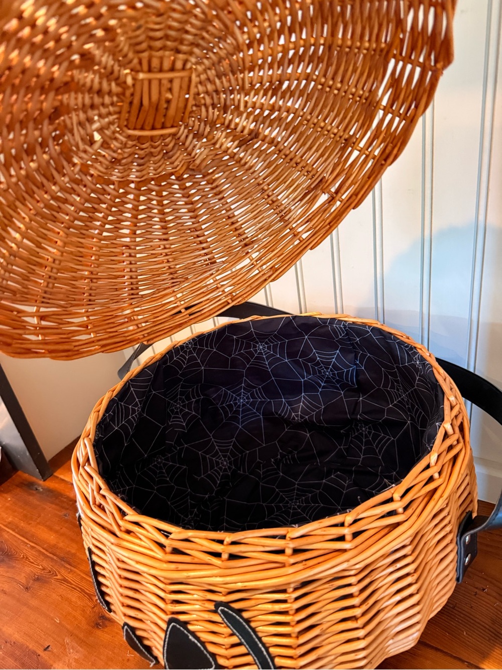 🎃 Jack-o-Lantern Woven Wicker Picnic Basket Pumpkin Halloween Fall - Picture 6 of 11